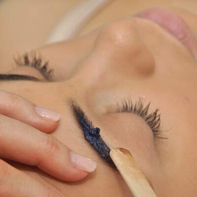 tinting and shaping of eyelashes and eyebrows
